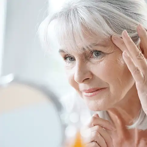 women wanting facelift